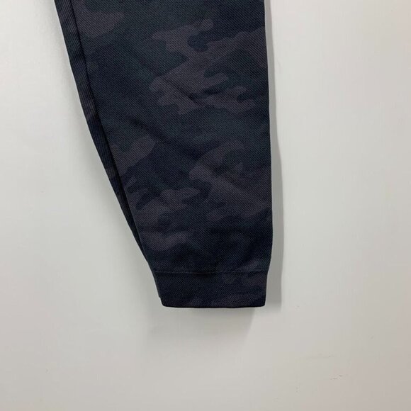 Spanx‎ Women's Camo Seamless Stretch Outdoor Hiking Cropped Leggings Size XL - Picture 5 of 12